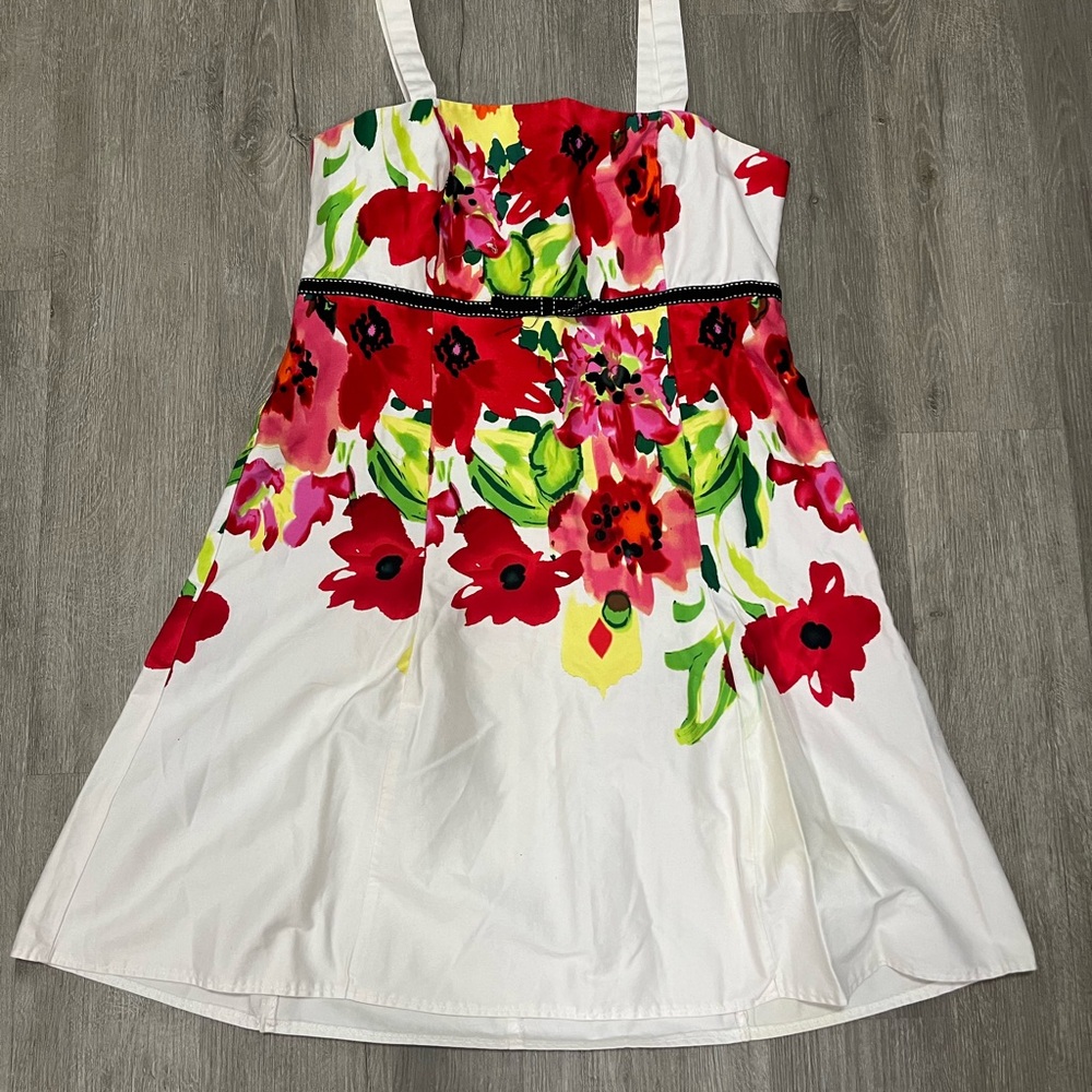 Floral Dress in Red and Green
